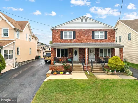 2609 Chestnut Ave, Ardmore, PA 19003