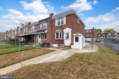 899 Taylor Dr, Folcroft, PA 19032