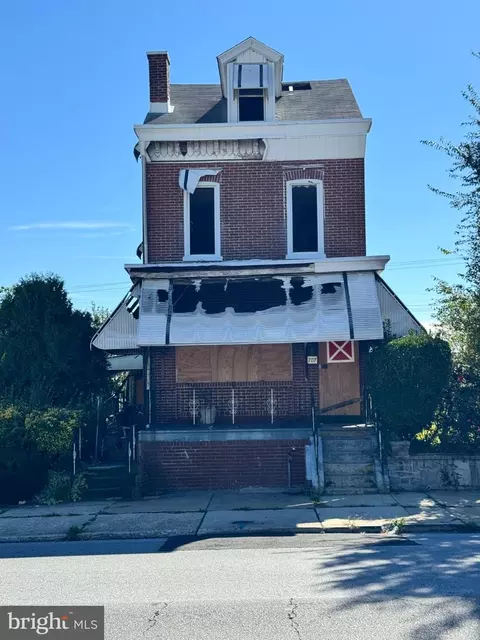 707 W 7th St, Chester, PA 19013