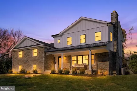 2739 Stony Creek Rd, Broomall, PA 19008