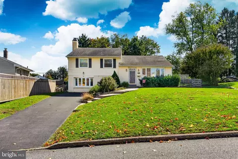 40 Overhill Cir, Media, PA 19063