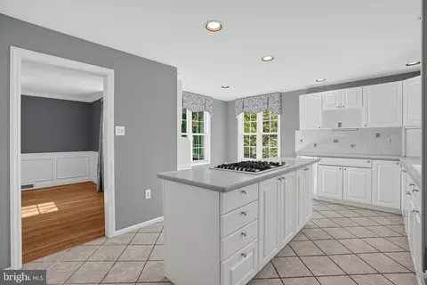 Kitchen - 312 Chamounix Rd, Wayne, PA 19087 photo 3 of 6