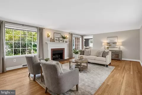 Living - 312 Chamounix Rd, Wayne, PA 19087 photo 1 of 9