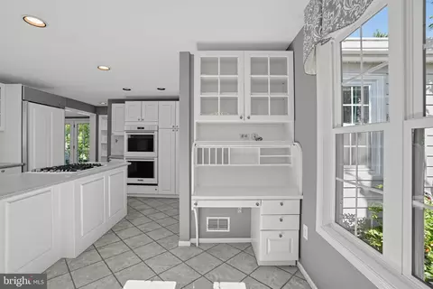 Kitchen - 312 Chamounix Rd, Wayne, PA 19087 photo 5 of 6