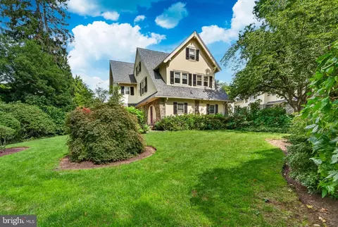 118 Montrose Ave #B, Bryn Mawr, PA 19010