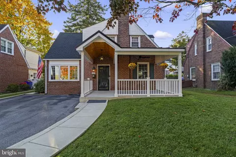 119 Ivy Rock Ln, Havertown, PA 19083