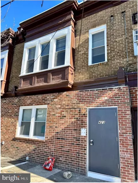 423 Main St, Darby, PA 19023