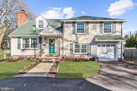 104 Calvarese Ln, Wayne, PA 19087 photo 2