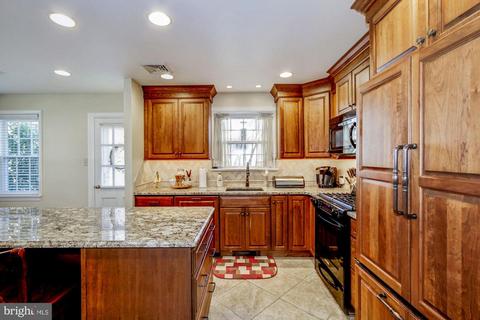 104 Calvarese Ln, Wayne, PA 19087 photo 16