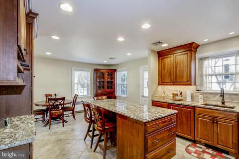 104 Calvarese Ln, Wayne, PA 19087 photo 17
