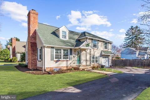 104 Calvarese Ln, Wayne, PA 19087 photo 1