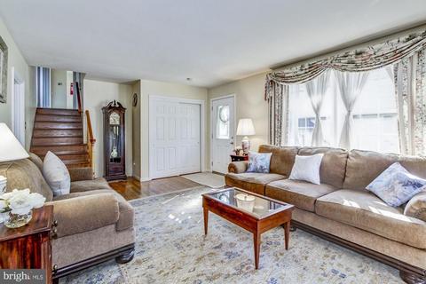 104 Calvarese Ln, Wayne, PA 19087 photo 7