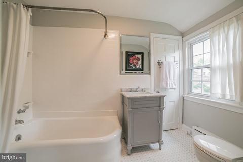 402 Maplewood Ave, Wayne, PA 19087 photo 25
