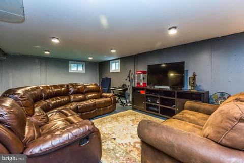 476 Kent Rd, Springfield, PA 19064 photo 17