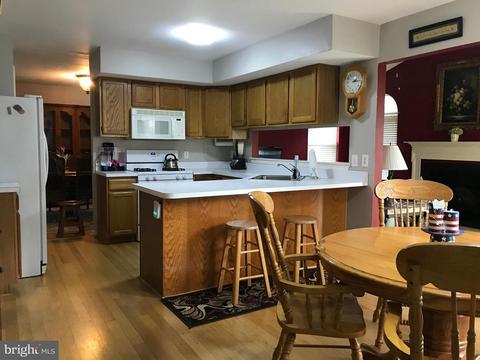 2620 Larkin Rd, Boothwyn, PA 19061 photo 9