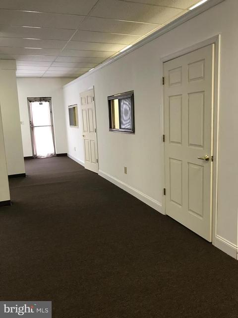 23 Park Ave, Upper Darby, PA 19082 photo 1
