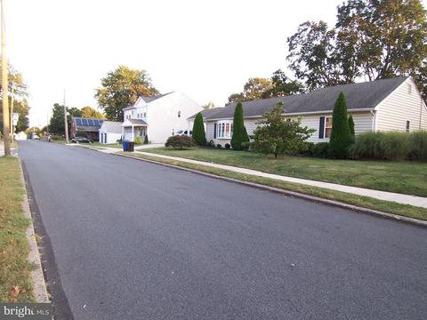 201 Upland Rd, Brookhaven, PA 19015 photo 7