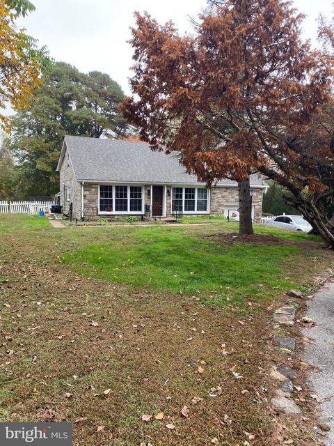 3737 Chichester Ave, Marcus Hook, PA 19061 photo 1