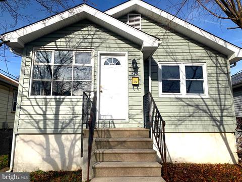 520 Taylor Ave, Marcus Hook, PA 19061 photo 1
