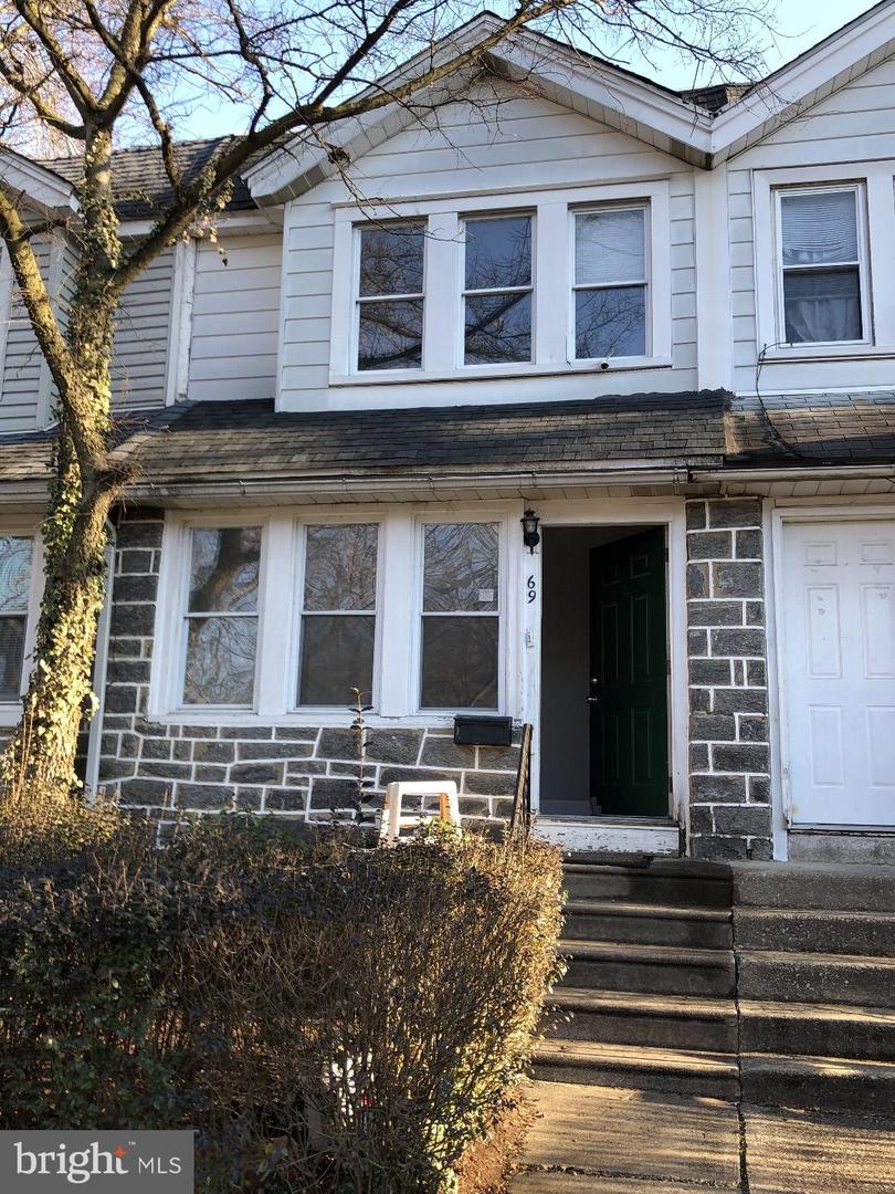 69 Sunshine Rd, Upper Darby, PA 19082 photo 1