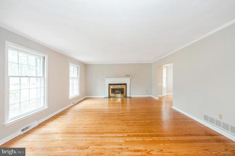 628 W Wayne Ave, Wayne, PA 19087 photo 3