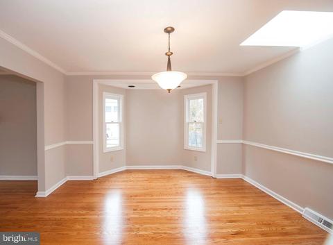 628 W Wayne Ave, Wayne, PA 19087 photo 4