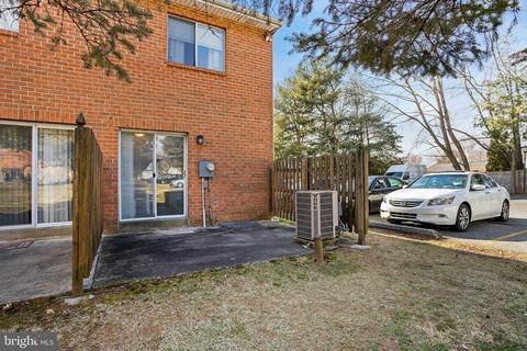 1358 Rolling Glen Dr, Boothwyn, PA 19061 photo 17