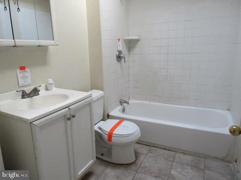 220 Wright Ave, Darby, PA 19023 photo 10