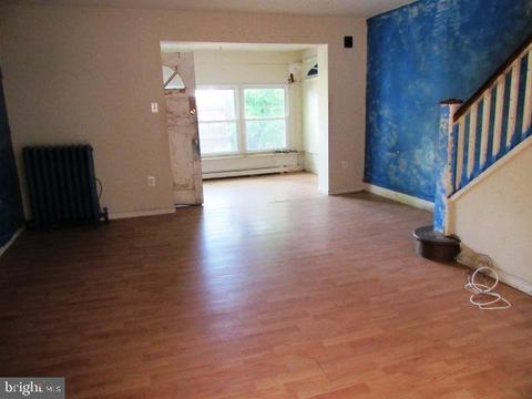 220 Wright Ave, Darby, PA 19023 photo 3