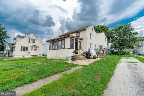1229 Chestnut St, Marcus Hook, PA 19061 photo 1