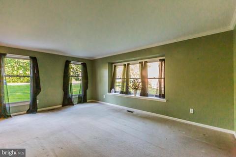 4304 Trophy Dr, Boothwyn, PA 19061 photo 5