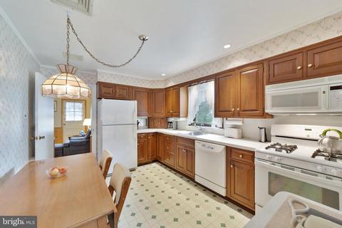 11 Donna Ln, Wayne, PA 19087 photo 10