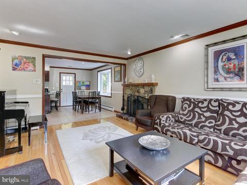 8 Donna Ln, Wayne, PA 19087 photo 9