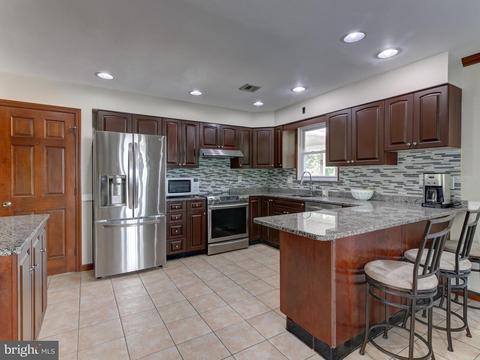8 Donna Ln, Wayne, PA 19087 photo 11