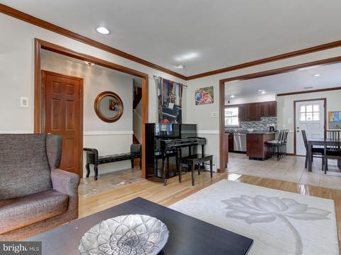8 Donna Ln, Wayne, PA 19087 photo 6
