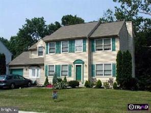 4301 Riders Ln, Marcus Hook, PA 19061 photo 1