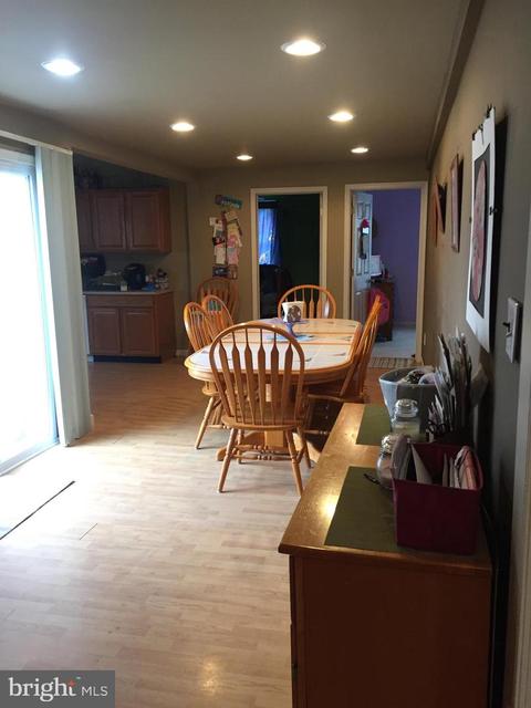 1008 Langley St, Trainer, PA 19061 photo 11