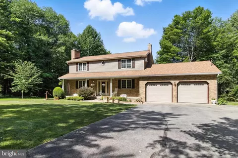 390 Comfort Ln, Saint Marys, PA 15857
