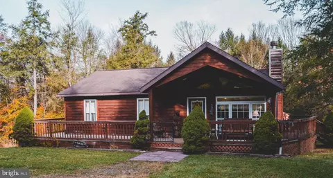 69 Elk Horn Dr, Benezette, PA 15821