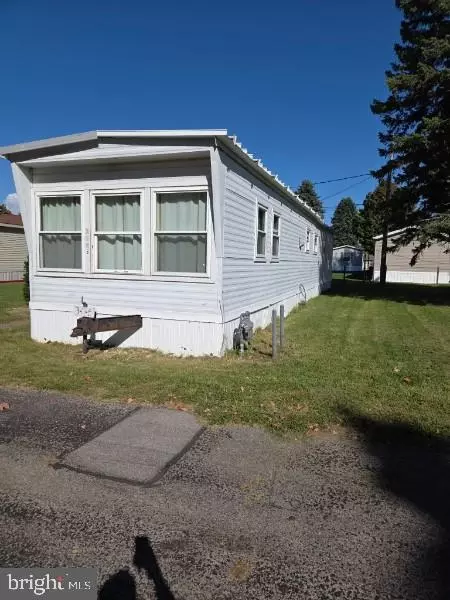 306 3rd St S, Lake City, PA 16423