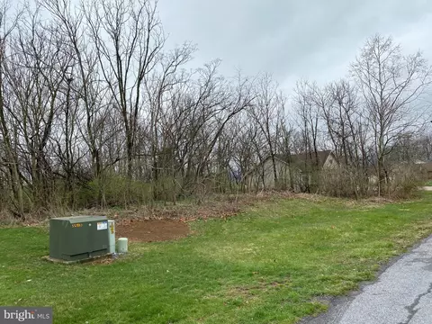 116 Buckingham Dr, Chambersburg, PA 17201
