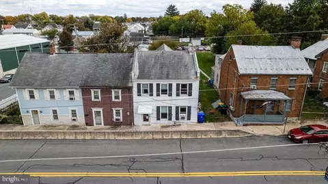 110 S Carlisle St, Greencastle, PA 17225
