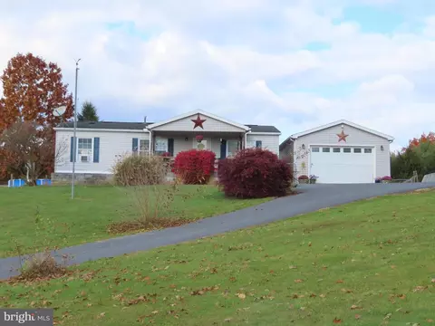6053 Hager Rd, Greencastle, PA 17225
