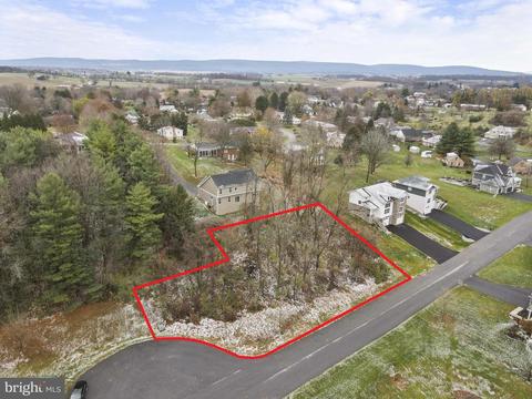 0 Woodbriar Dr, Chambersburg, PA 17201