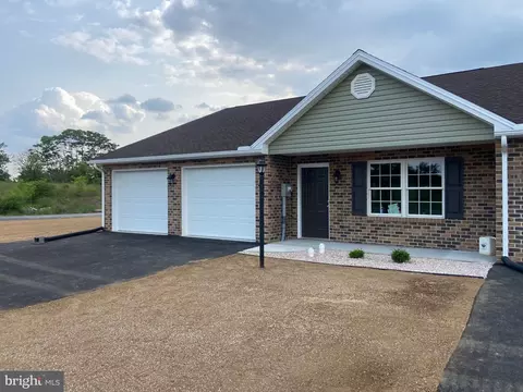336 Franklin Way, Shippensburg, PA 17257