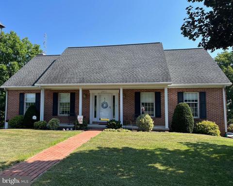 2951 Buchanan Trl W, Greencastle, PA 17225