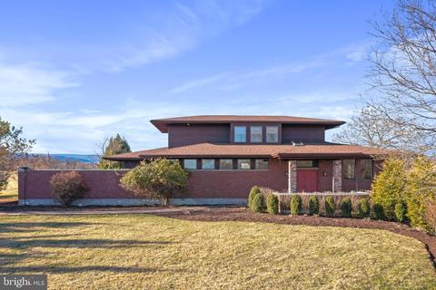 10683 Buchanan Trl W, Mercersburg, PA 17236