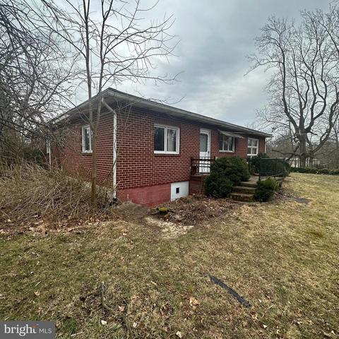 11537 Forge Hill Rd, Orrstown, PA 17244