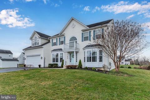 276 Scarlet Cir, Greencastle, PA 17225