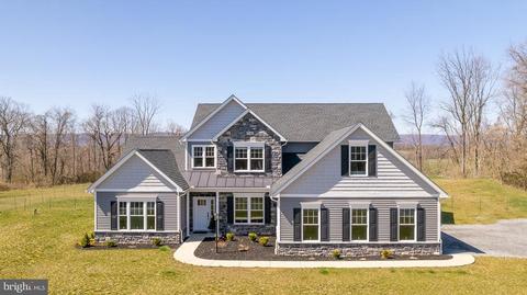 9033 Apple Jack Ct, Mercersburg, PA 17236